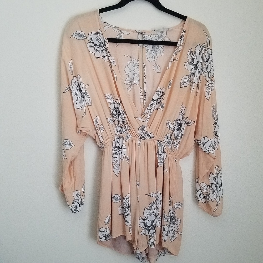 Audrey 3+1 Light Peach Floral Romper